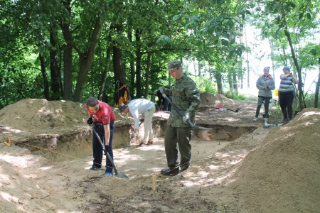 Click to zoom the picture.